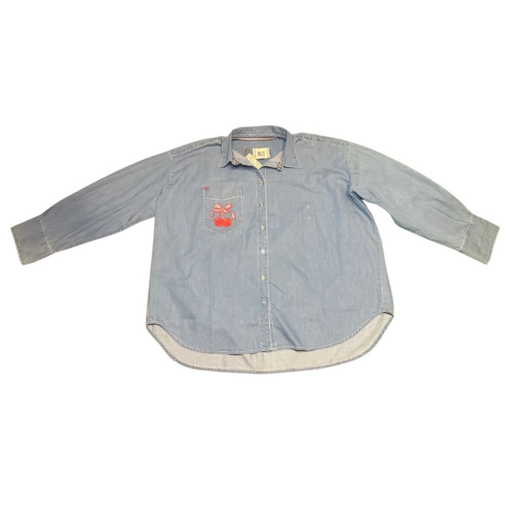 Urban Outfitters Oversized Cherry Bow Denim Button Up 🍒 NWT - Picture 4 of 5